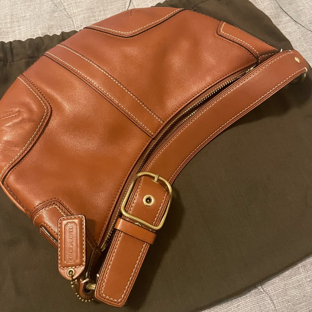 Vintage Coach leather shoulder bag